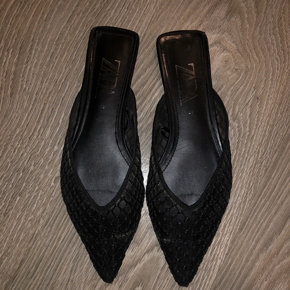 Zara Black Flat Shoes Size 38 - Slippers - Picture 4 of 6